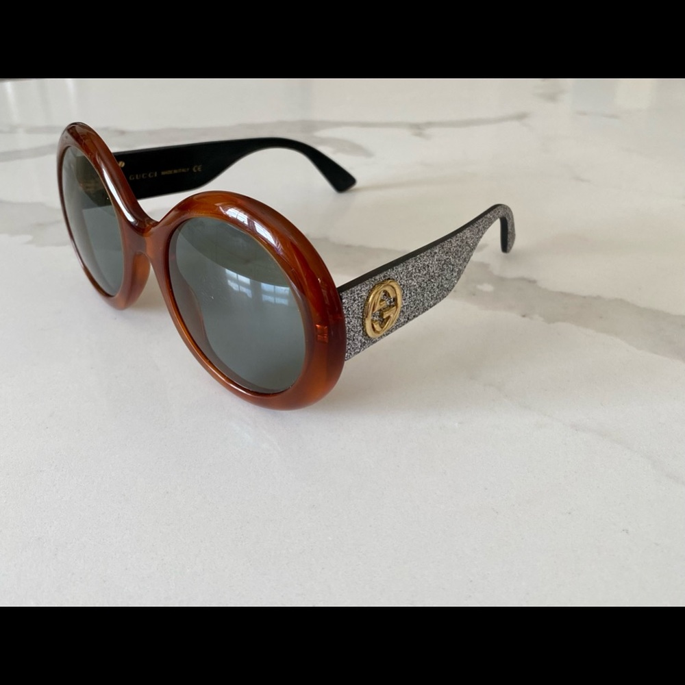 **SOLD** Gucci Round Tortoise Sunglasses